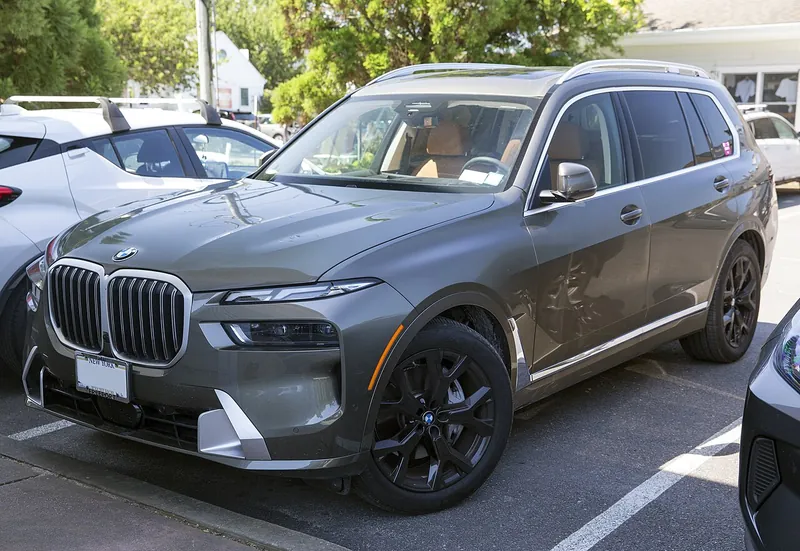 BMW X7