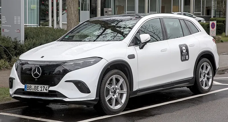 Mercedes-Benz EQS SUV